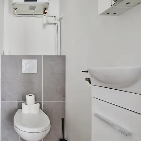 Charming Center Of 아파트 *